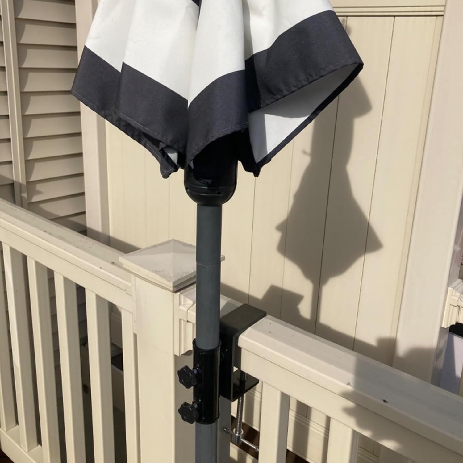 image:imageAMMSUN Heavy Duty Patio Umbrella Clamp Holder Steel Umbrella Clip Stand 360 Rotatable Fit Square Balcony Railings Deck Railings Mount Attaches to Post Railing Bleachers Benches Tailgates OutdoorDark with 360 degree rotatable